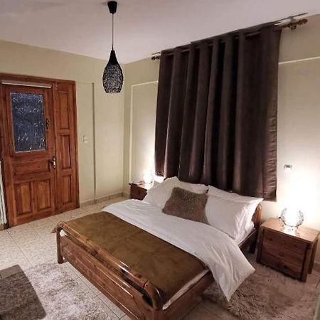 Keramidaki Mini Suites 4 Kalavryta Dış mekan fotoğraf