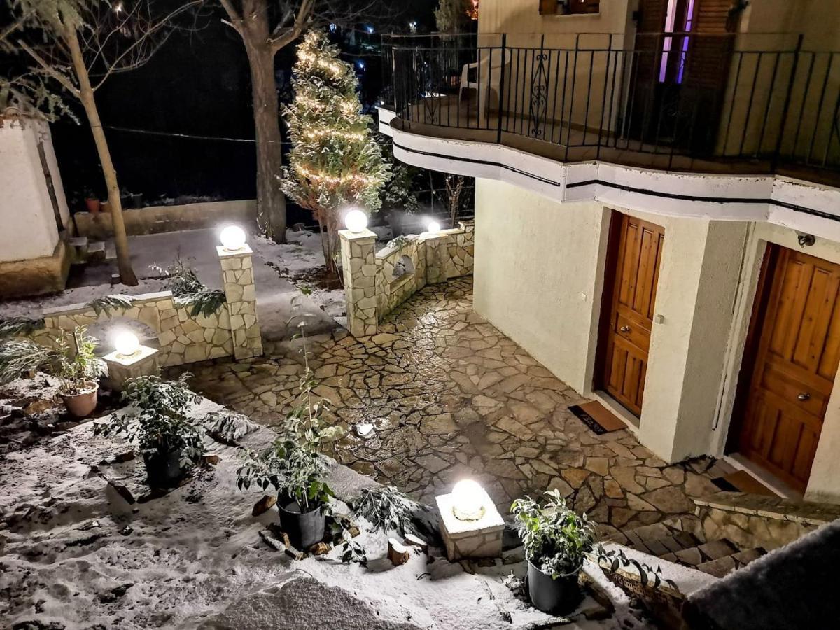 Keramidaki Mini Suites 4 Kalavryta Dış mekan fotoğraf